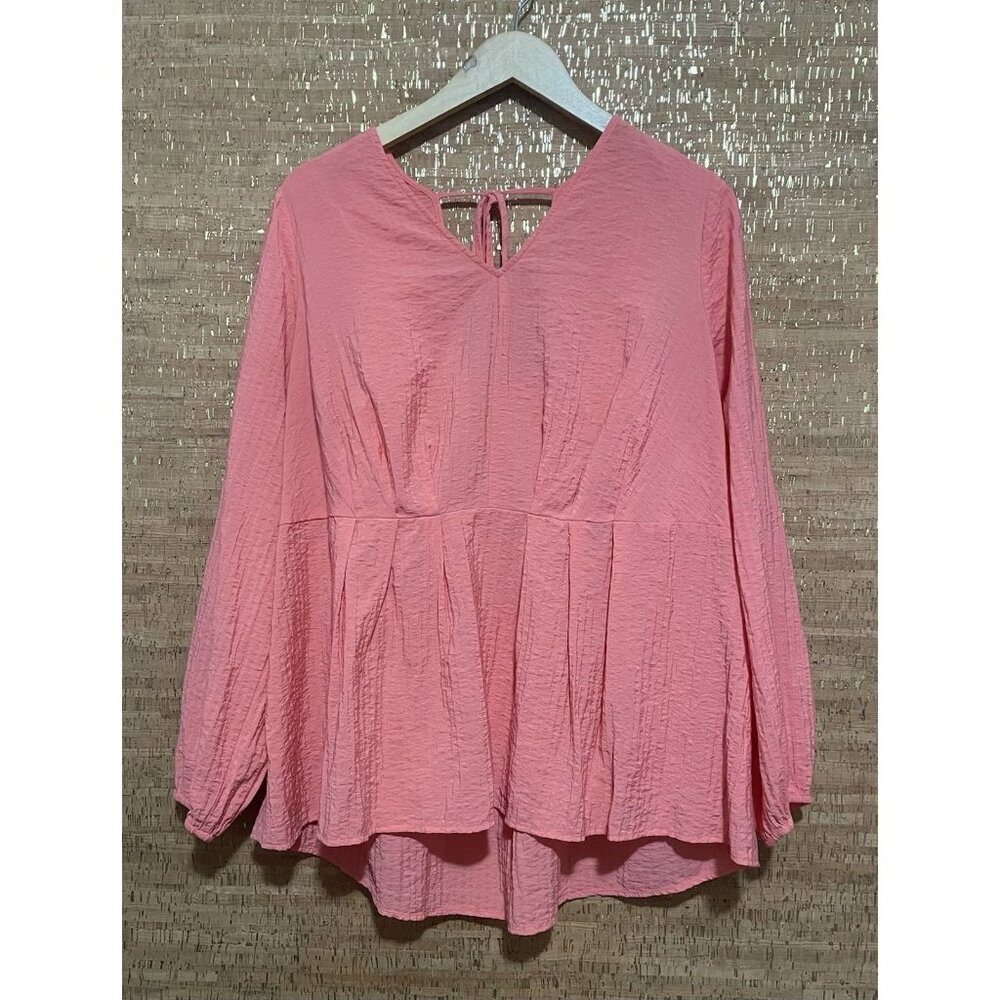 Plus Size VNeck Peplum Top Long Sleeve Textured Crepe Blouse Size 18 Lane Bryant